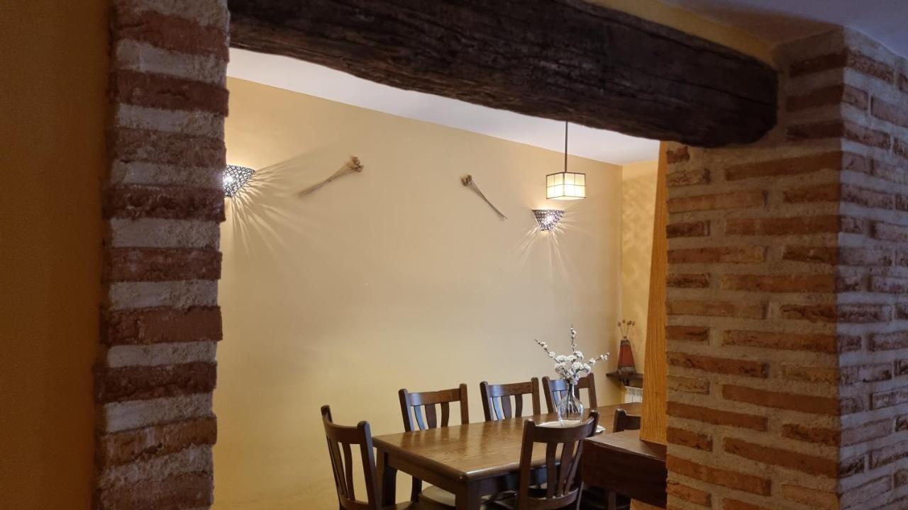Casa Rural La Posada De Santa Teresa Pastrana Esterno foto